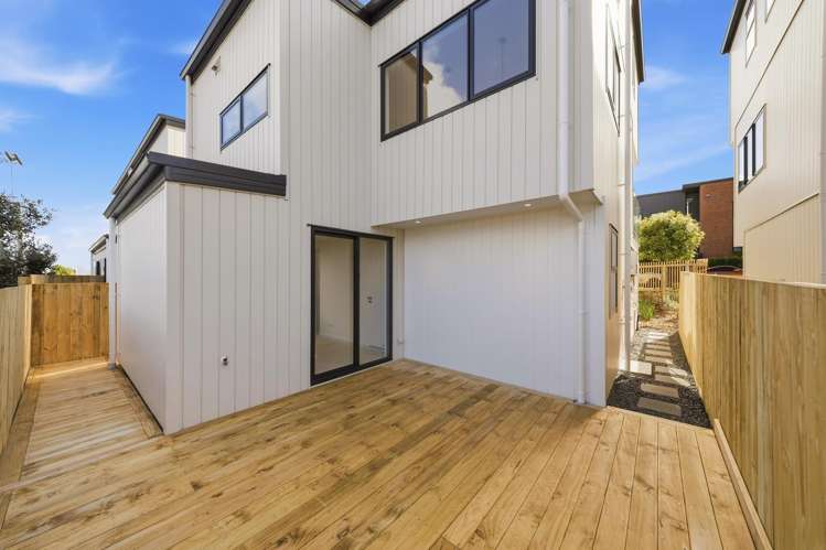 1C Dunkirk Terrace Mount Albert_23
