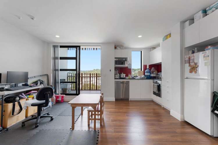 512/22 Library Lane_4