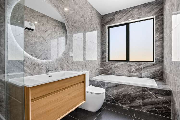 21 Tuwai Crescent Opaheke_11