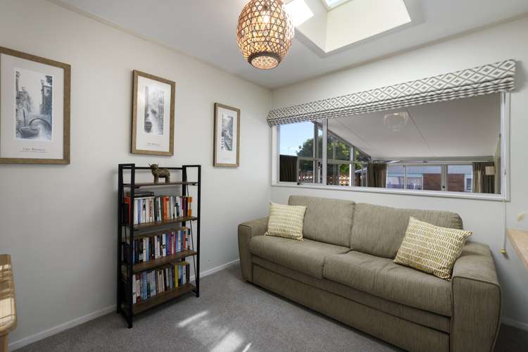 95 Sherwood Street Bellevue_15