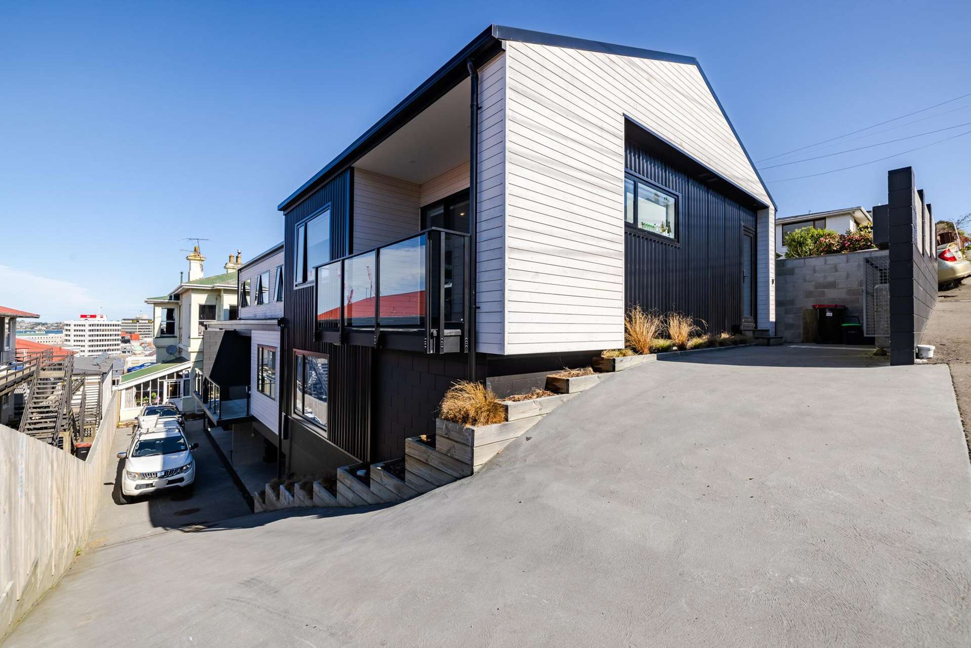 74 A,B,C London Street Dunedin Central_0