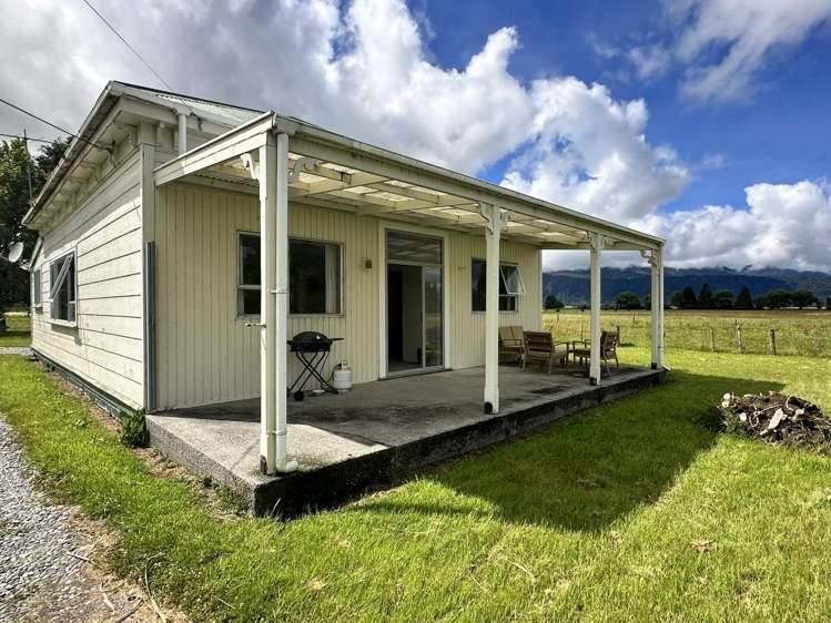 436 Wanganui Flat Road Harihari_1