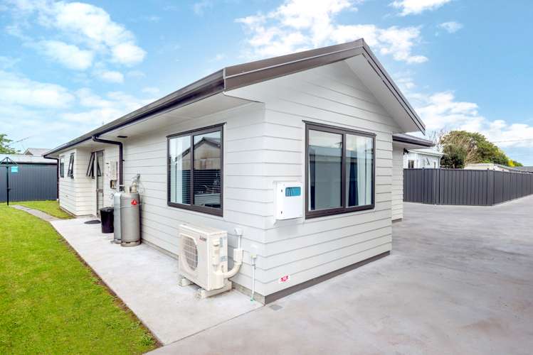 14 Redmond Street Elgin_16