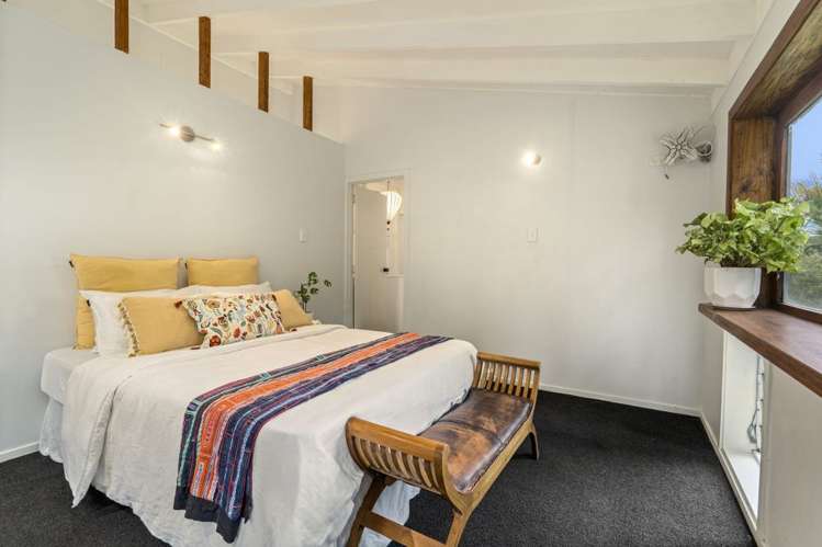 39 & 41 Upland Road Huia_10