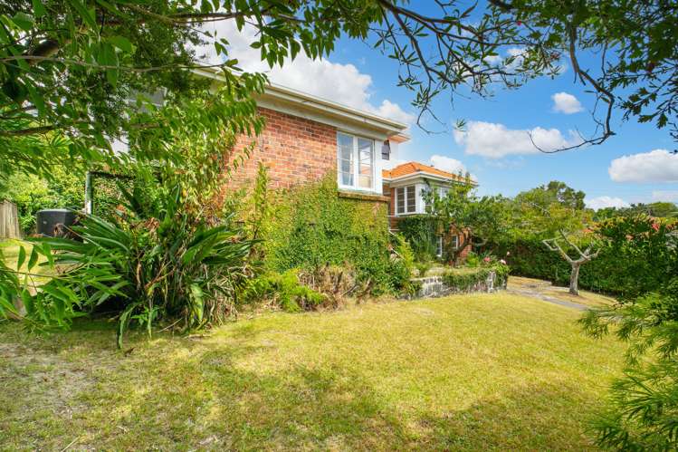 21 Fontenoy Street Mount Albert_20