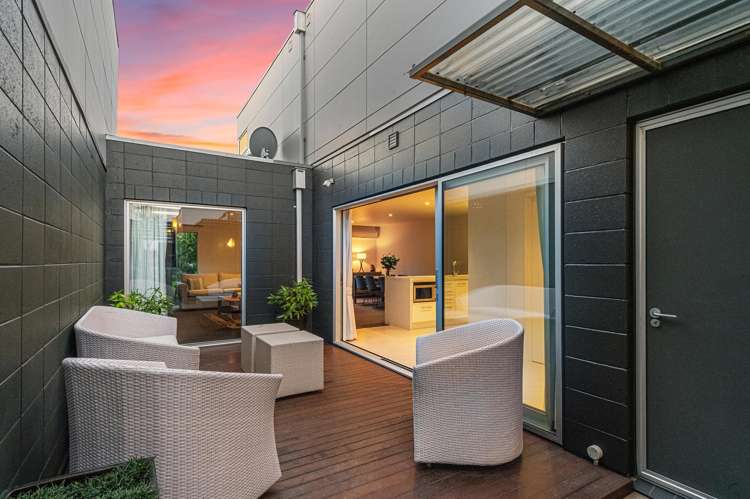 55 Clare Rd St Albans_13