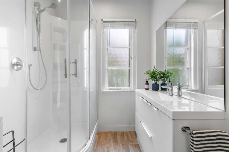 4/10 Saint Georges Bay Road Parnell_16