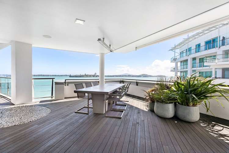 53/143 Quay Street_2
