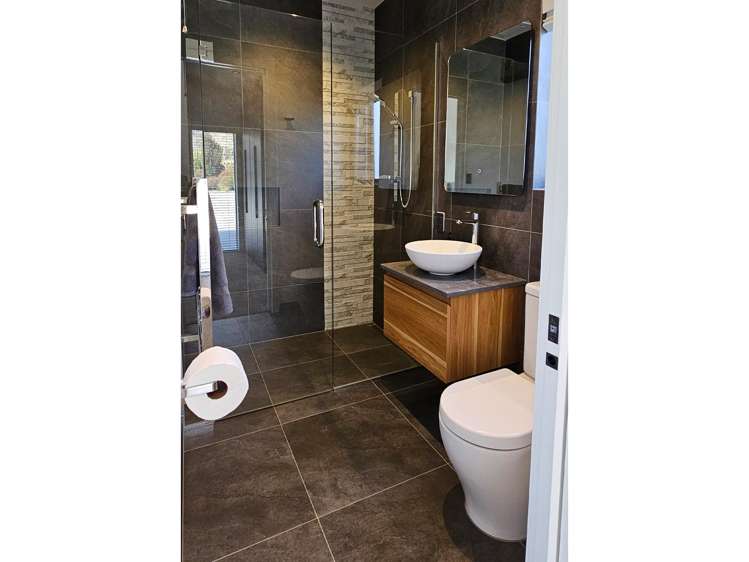 23 Mountain View Drive Wānaka_9