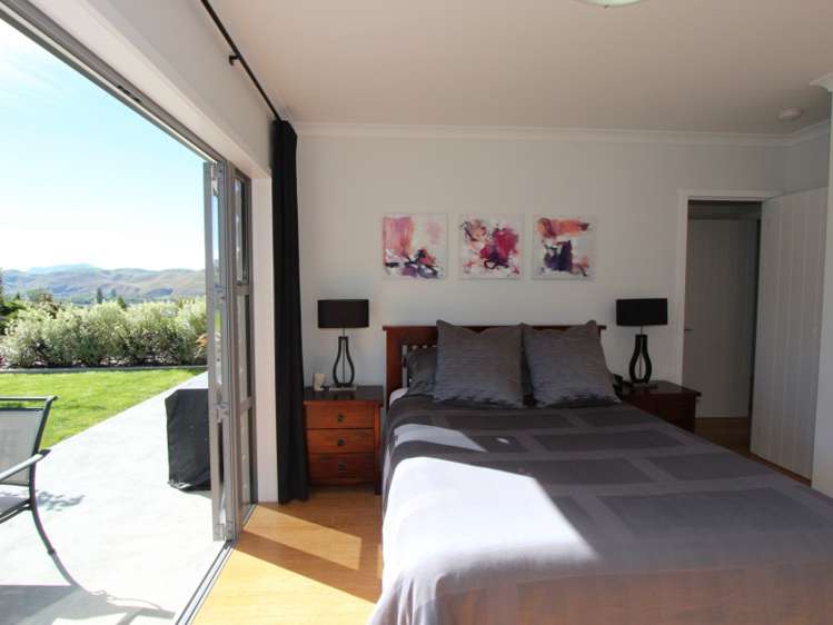 2369 Middle Road Poukawa_17