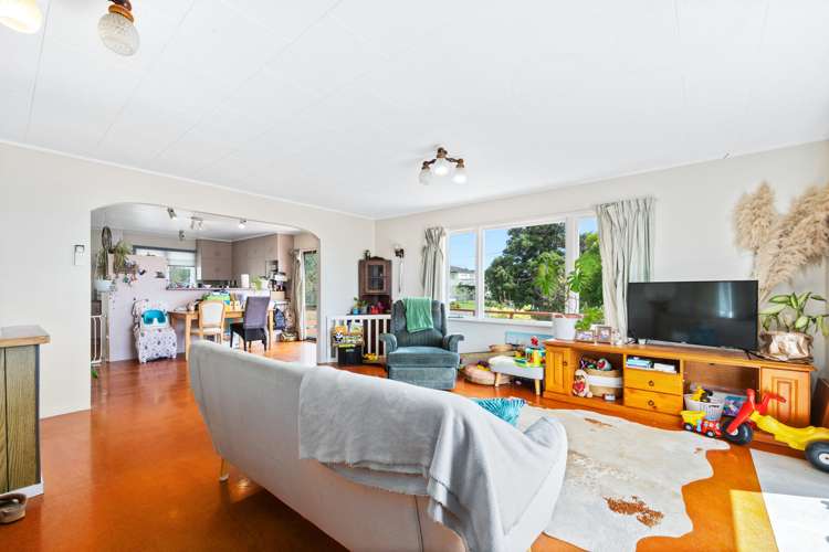 19 Virginia Circus Snells Beach_13