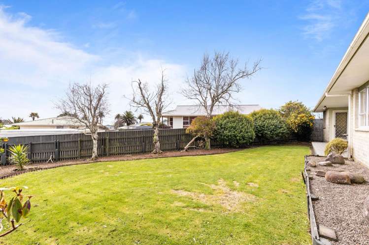 10 Leon Place Waitara_22