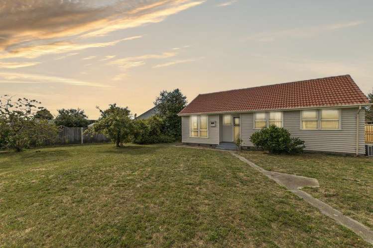 7 Betty Place Aranui_14