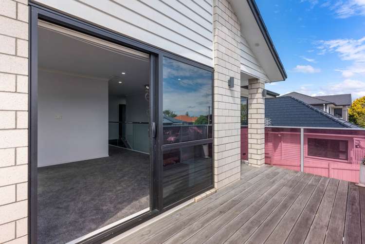 422 Massey Road Mangere East_15