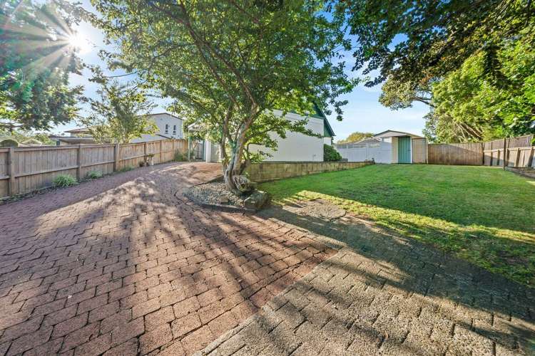 150 Edinburgh Street Pukekohe_18
