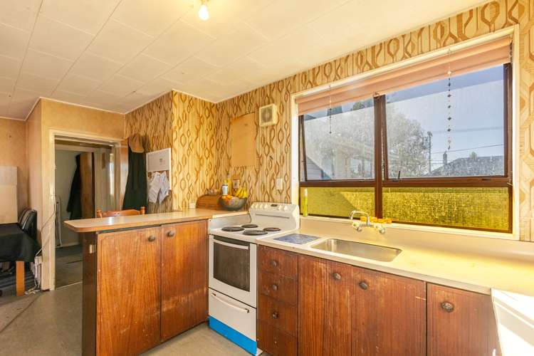 26 Churchill Street Waipukurau and Surrounds_12