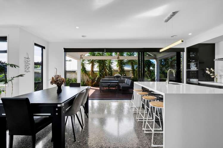 6 Pebble Beach Court Waiwhakaiho_32