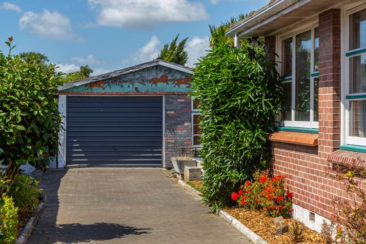 169 Springs Road Hornby_10