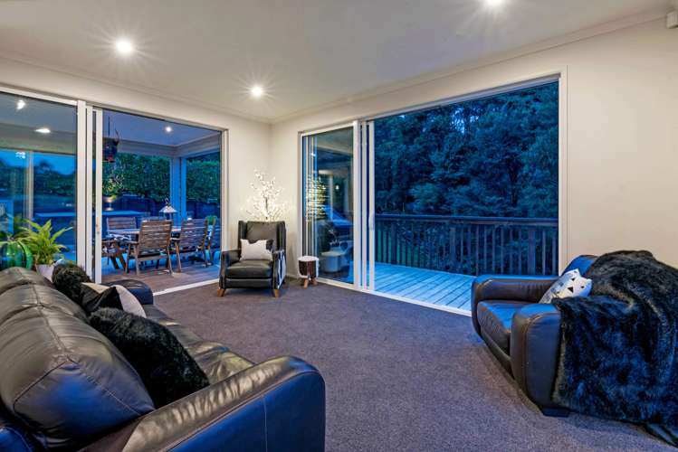 115 Elmore Road Paremoremo_12