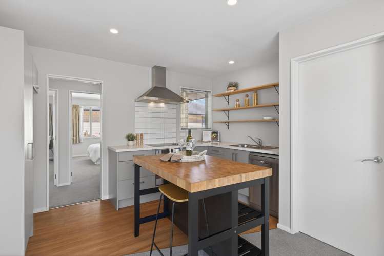 52 Thackeray Place Waltham_8