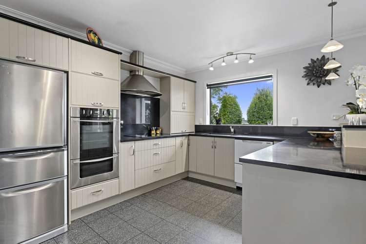 8 Catherine Crescent Te Aroha_3