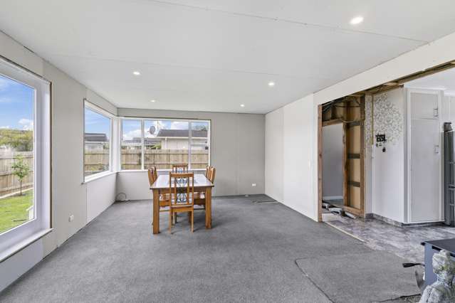 15 Waddington Drive Naenae_4