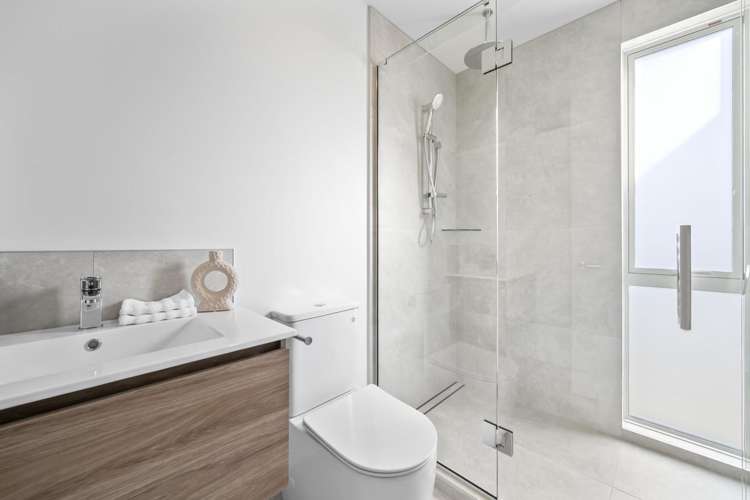 2-3/36 Evesham Crescent Spreydon_8