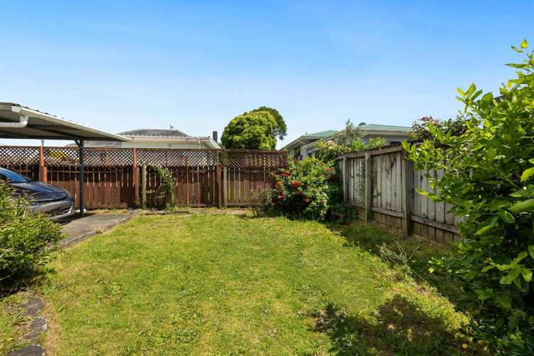 2/49 Clevedon Road Papakura_17