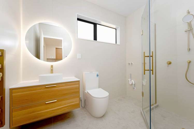 16 & 16A Katote Avenue Swanson_39