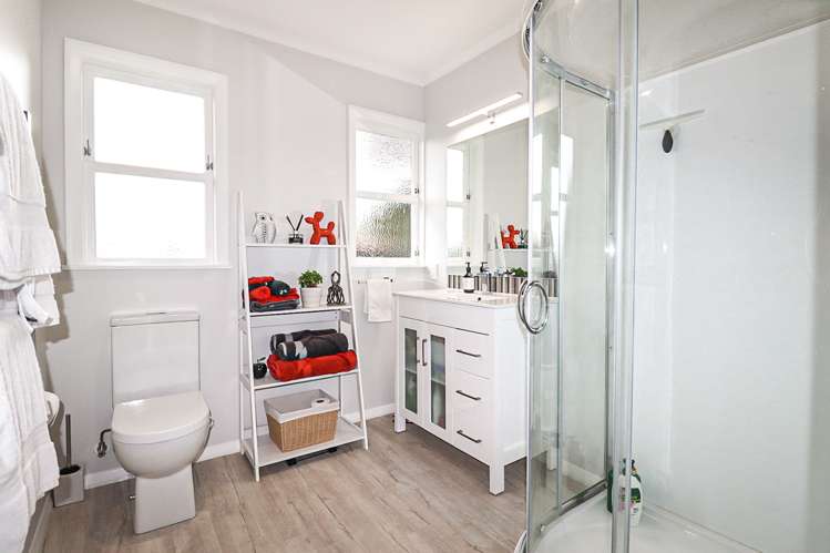 43 Guy Street Dannevirke_10