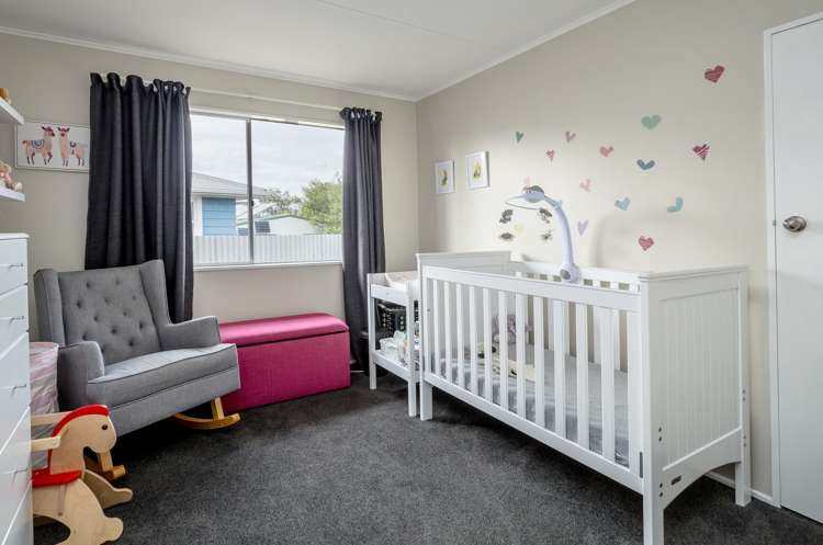 12 William Benton Street Featherston_13