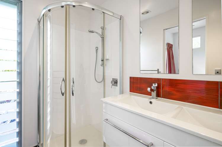 27 Ocean Road Surfdale_14