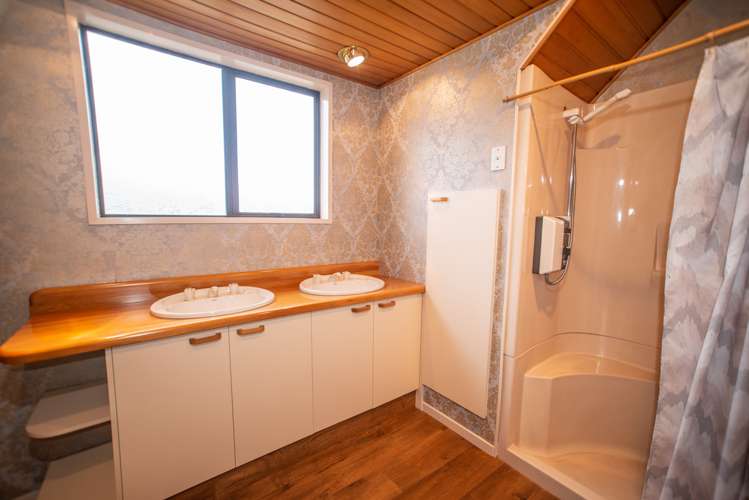 2 Lanes Road Alexandra_11