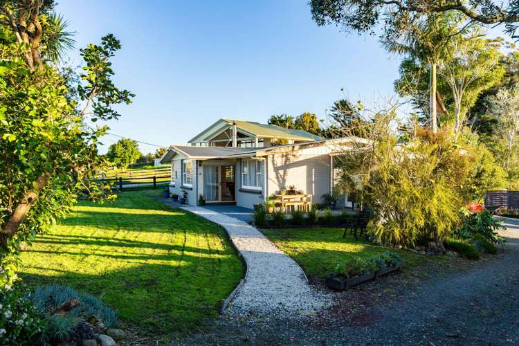 84 Devich Road_3