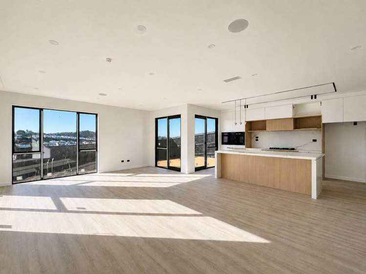 105 Skulander Crescent_1