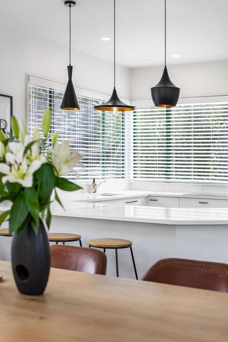 100 Beach Road Castor Bay_16