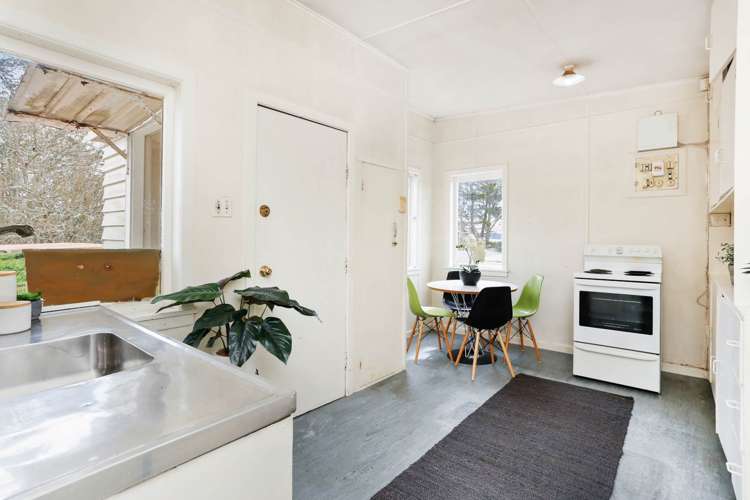 33 Ulster Road Blockhouse Bay_13