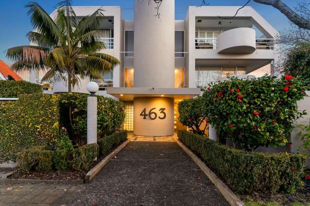 Garden Lovers' Apartment - Walk to Remuera Village