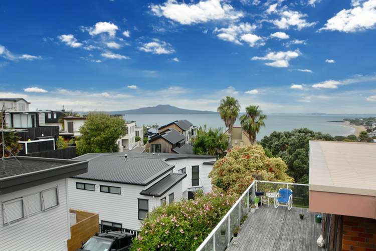 2/12 Marama Street Castor Bay_1