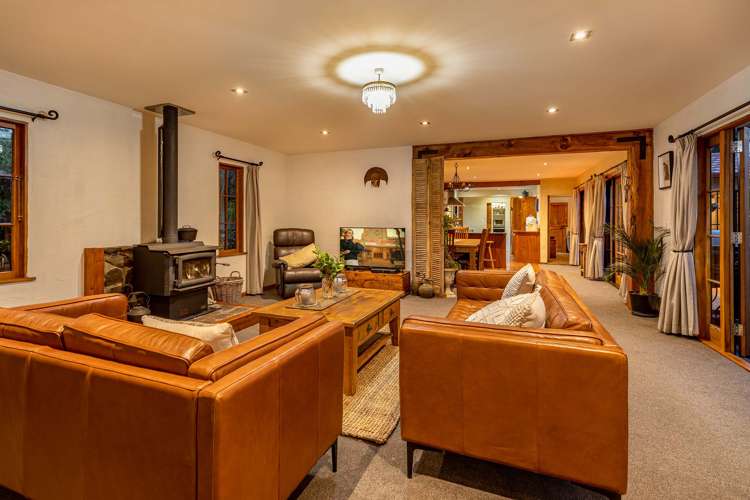 265 Ranzau Road Hope_5