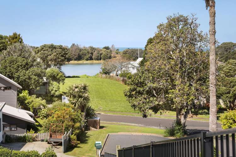 4B Denby Close Athenree_15