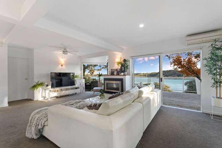 9 Ferry Road Arkles Bay_16