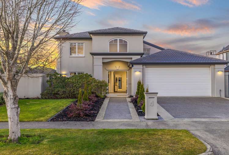 4 Ruby Avenue_0