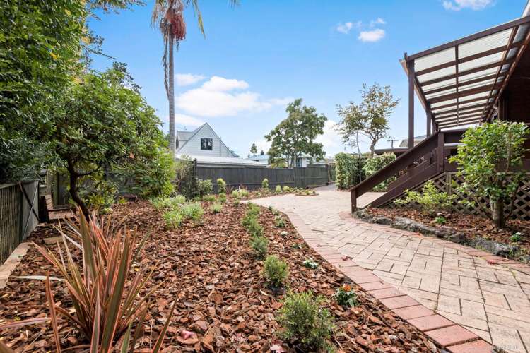 84 Kaurilands Road Titirangi_12