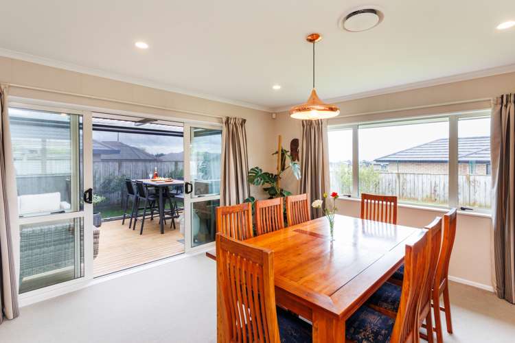 163 Pacific Drive Fitzherbert_17