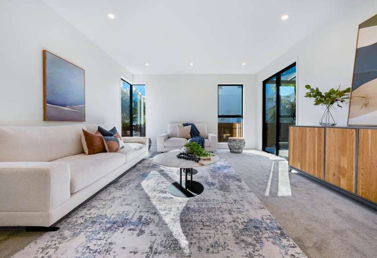 80 Medallion Drive Oteha_4