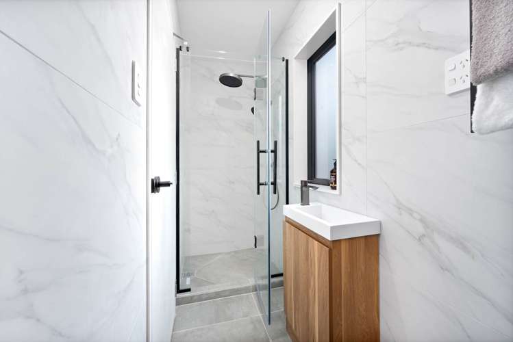 62C Triangle Road Massey_13