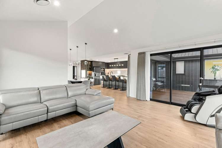58 Carnaveron Drive Lincoln_10