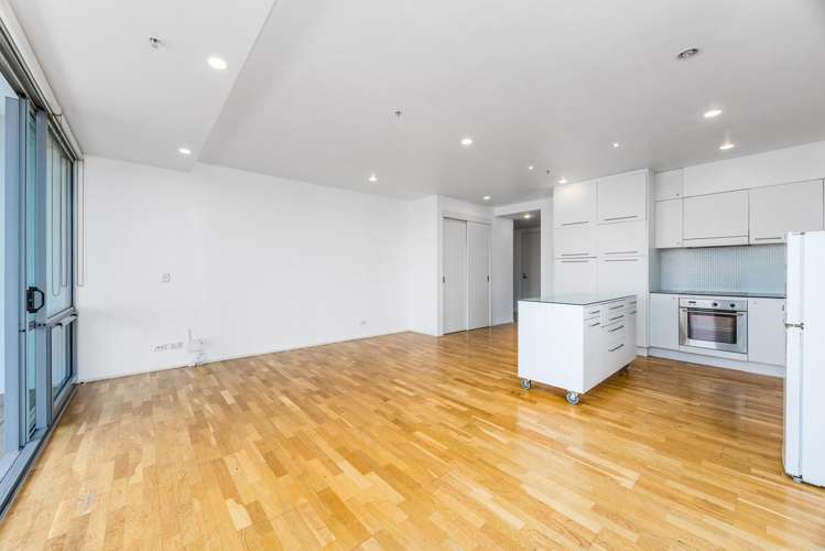 1401/30 Beach Road Auckland Central_3
