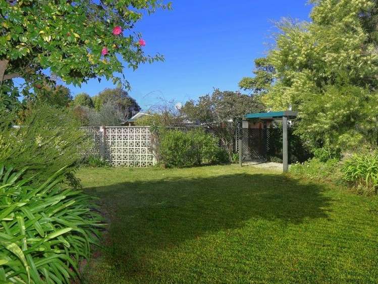 54 Harpham Street Taradale_19